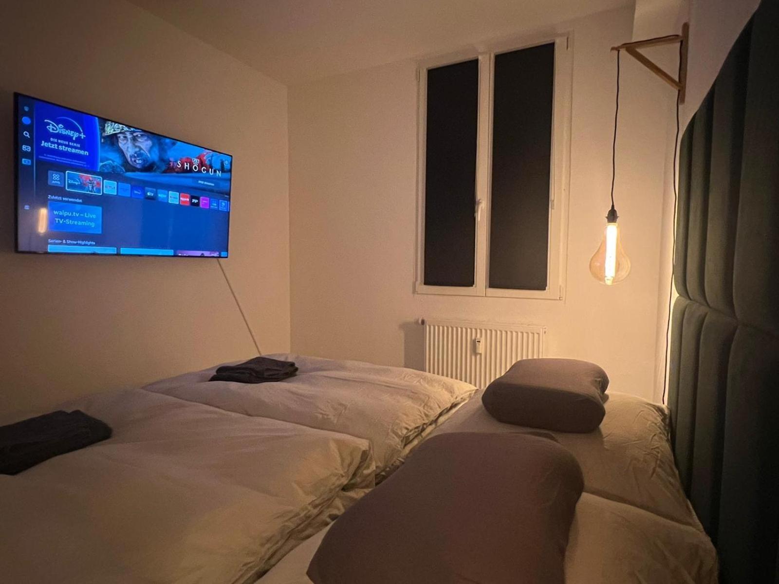 100m E-ladestation - Max 4 Pers - Duesseldorf - Ruhrgebiet - Pilgerstaette Apartment