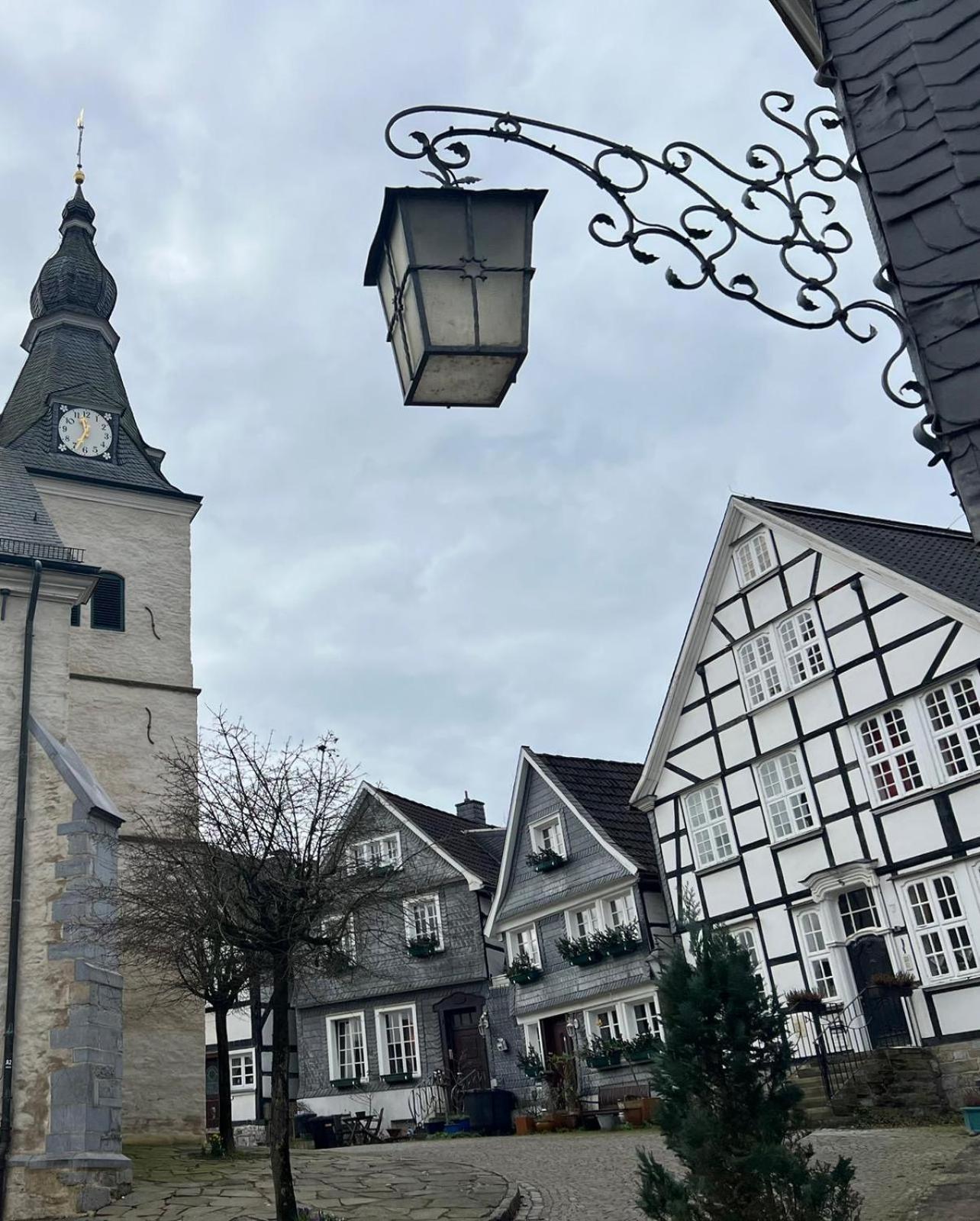 Apartment 100m E-ladestation - Max 4 Pers - Duesseldorf - Ruhrgebiet - Pilgerstaette Velbert